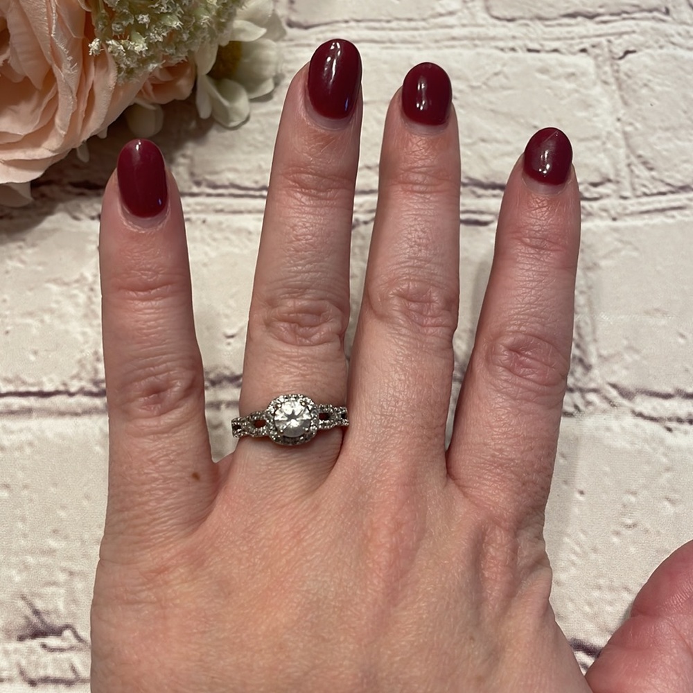 Engagement Ring - Picture 2 of 4